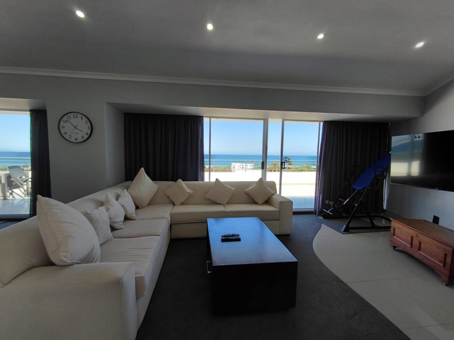 5 Bedroom Property for Sale in Jeffreys Bay Central Eastern Cape